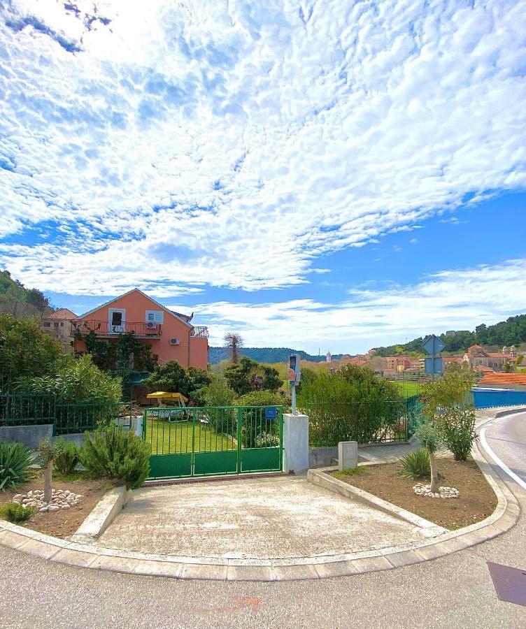 Casa Erceg Amor Vincit Omnia Skradin Exterior foto