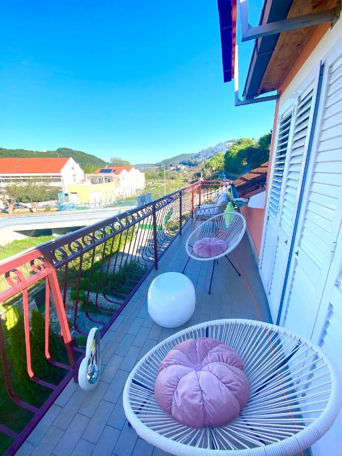 Casa Erceg Amor Vincit Omnia Skradin Exterior foto