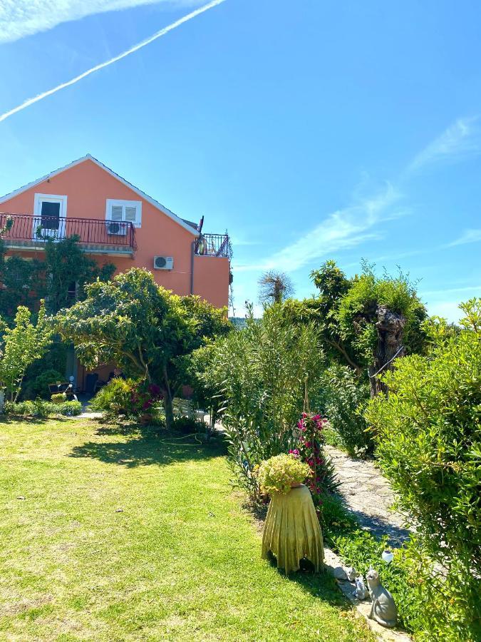 Casa Erceg Amor Vincit Omnia Skradin Exterior foto